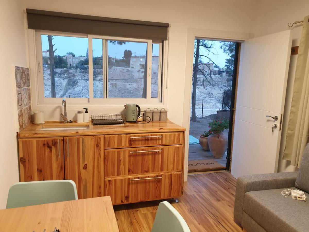 Moonlight Suite Arad צימר אור הירח, ערד 外观 照片
