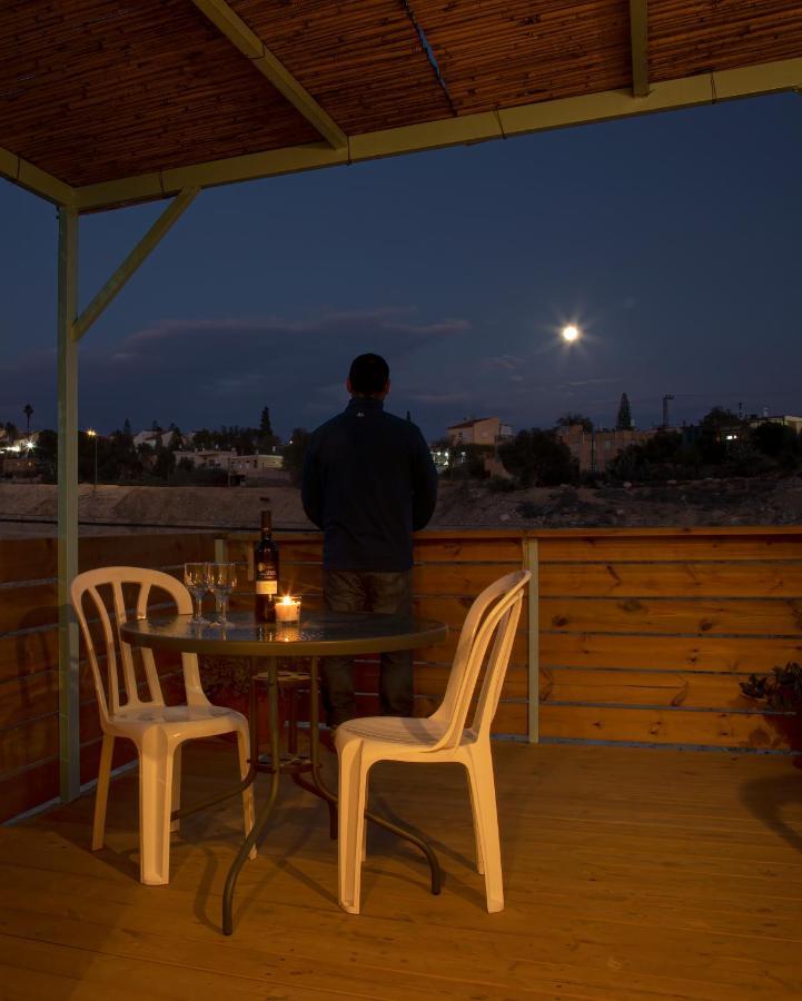 Moonlight Suite Arad צימר אור הירח, ערד 外观 照片